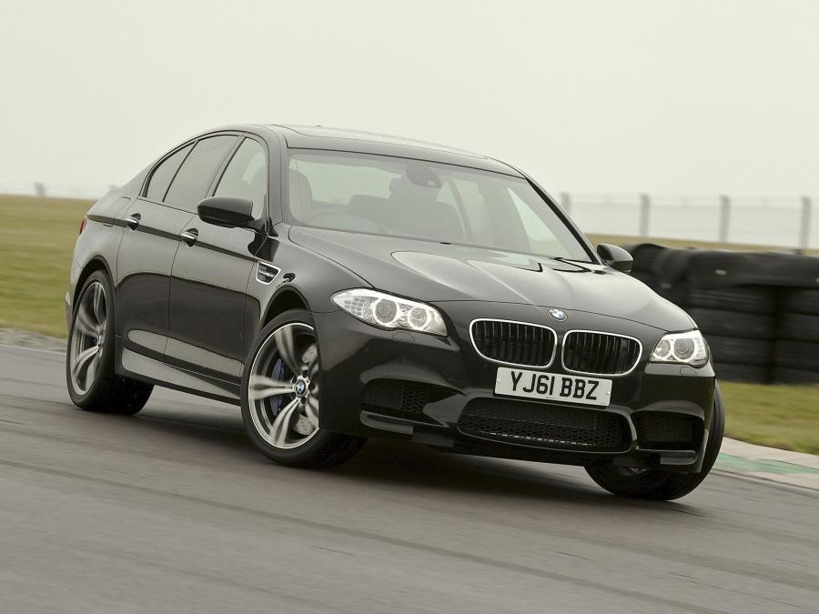  BMW M5 2011 года  (UK) (фото 28 из 36)